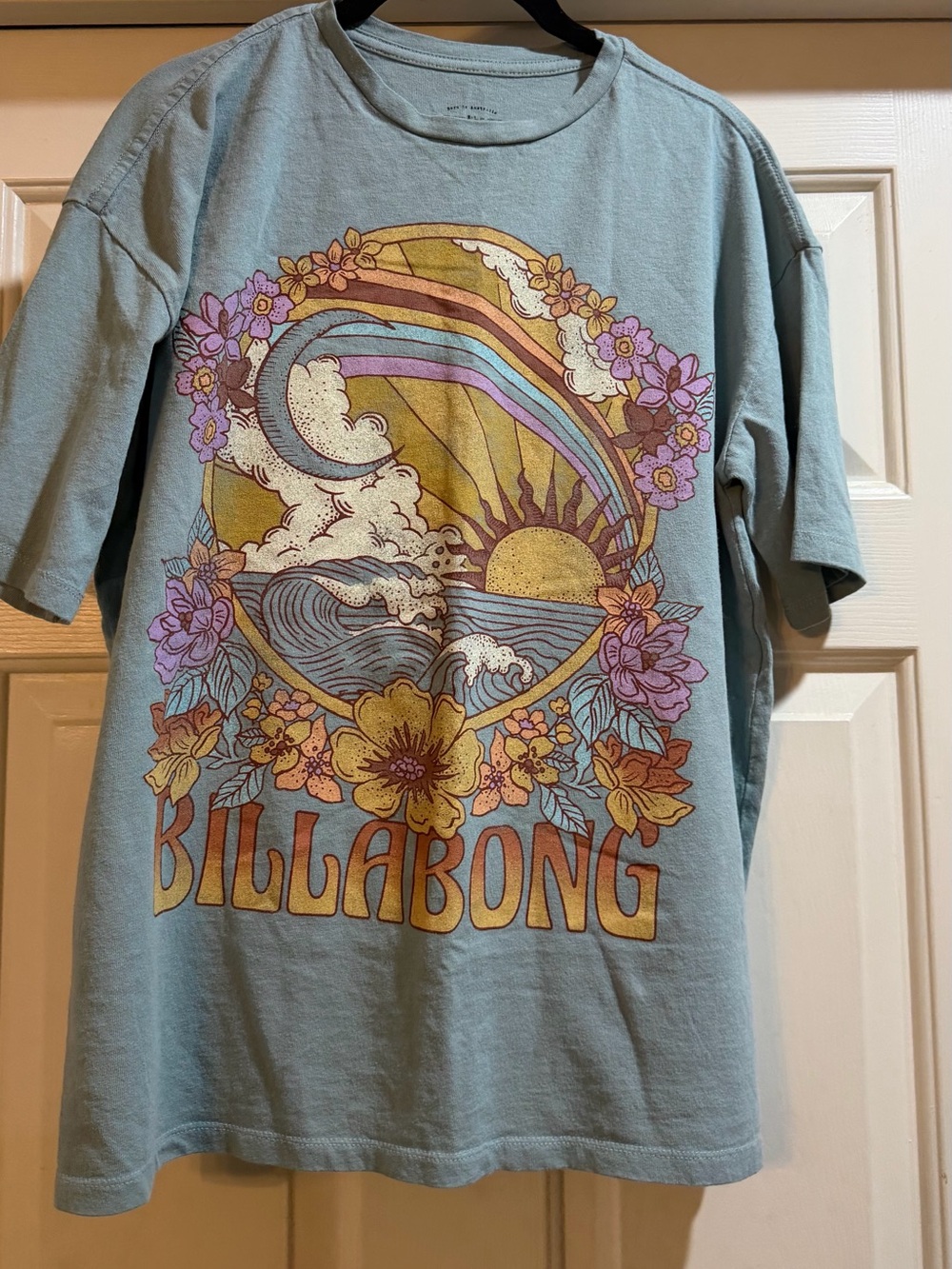 Billabong Blue Graphic Surf Tee with Retro Rainbow Size XS Pit2Pit 22”